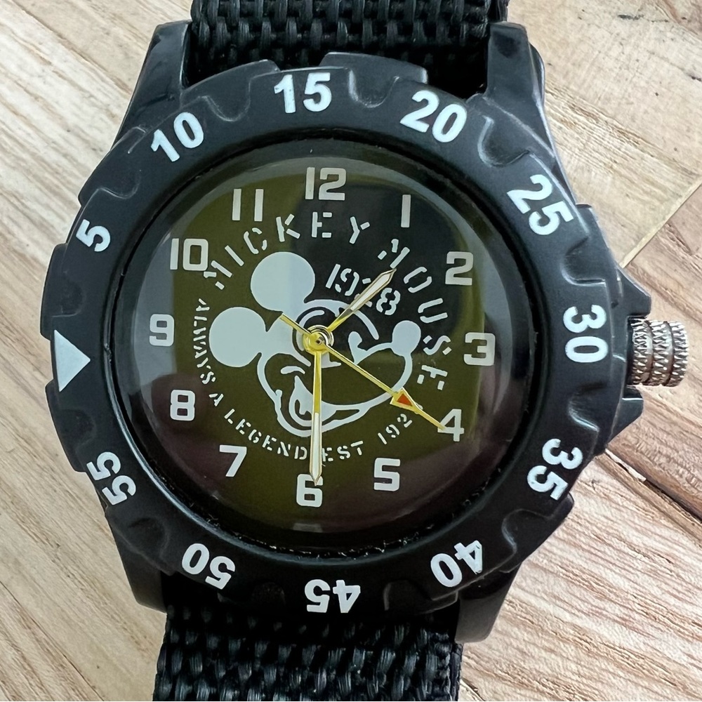 Disney Parks Wrist Watch Mickey Mouse black Sport Watch NEW BATTERY